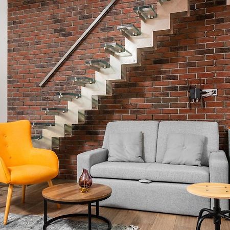 Dwupoziomowy Apartament Na Starym Podgorzu - By Upstairs كراكوفيا المظهر الخارجي الصورة