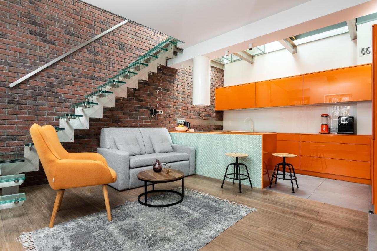 Dwupoziomowy Apartament Na Starym Podgorzu - By Upstairs كراكوفيا المظهر الخارجي الصورة